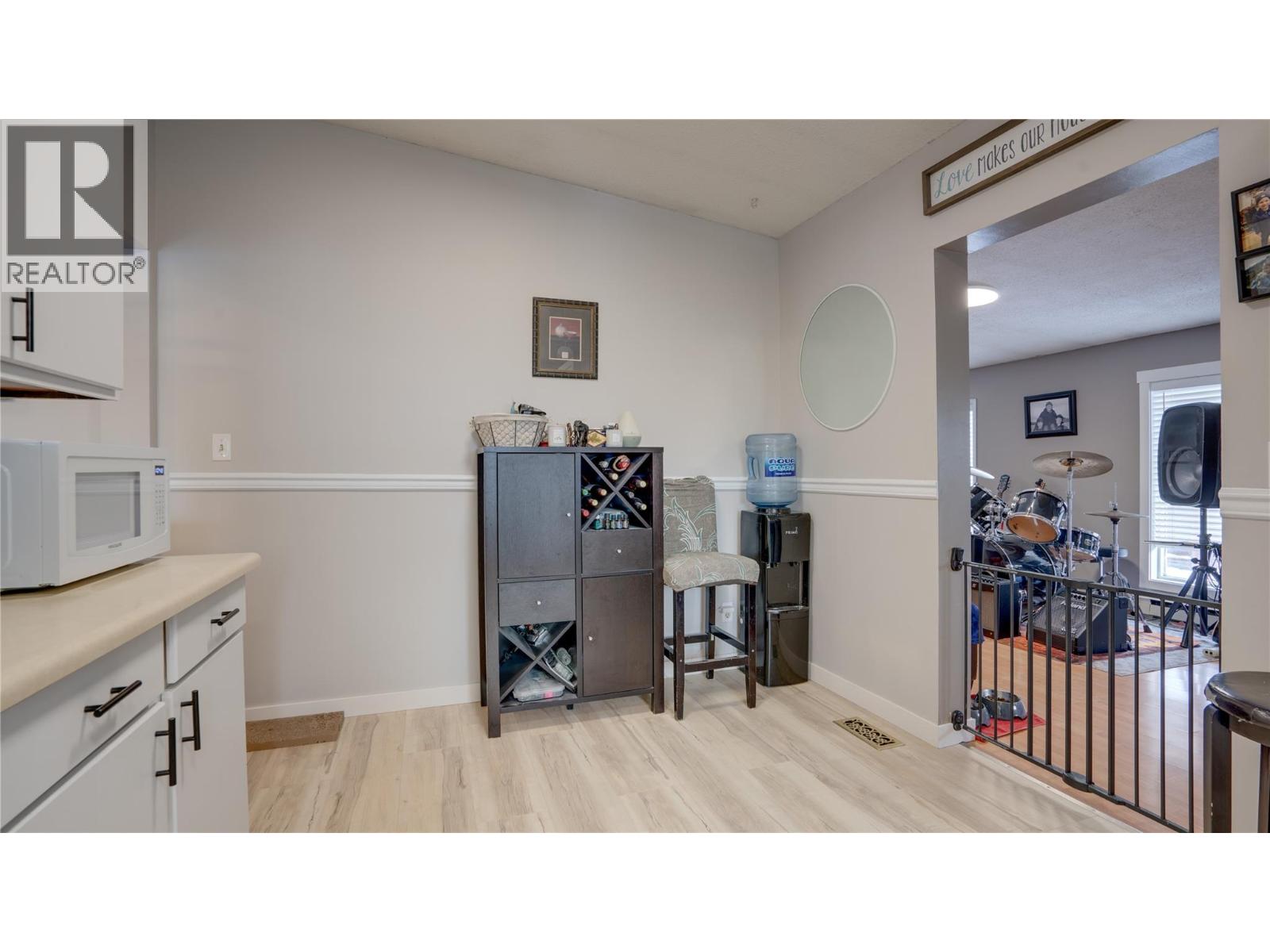 48 Stroulger Road, Enderby, British Columbia  V0E 1V3 - Photo 29 - 10371629