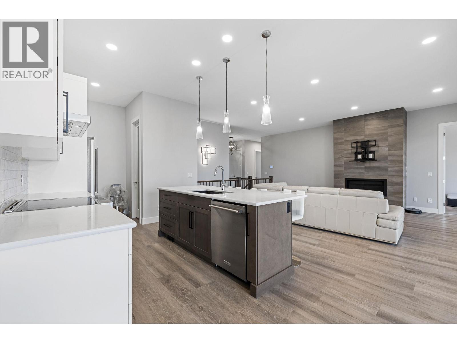 1940 Foxtail Terrace, Kelowna, British Columbia  V1P 1T9 - Photo 11 - 10372242