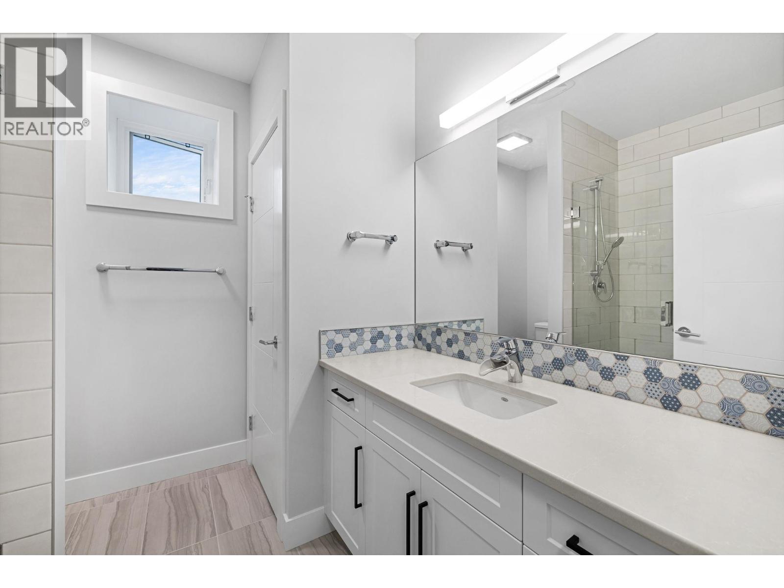 1940 Foxtail Terrace, Kelowna, British Columbia  V1P 1T9 - Photo 29 - 10372242
