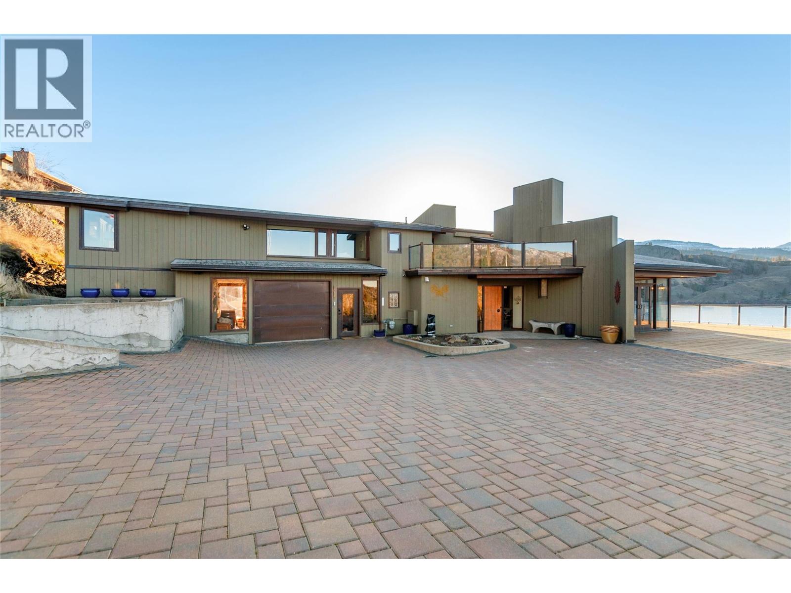 264 Eastside Road, Okanagan Falls, British Columbia  V0H 1R0 - Photo 15 - 10372320