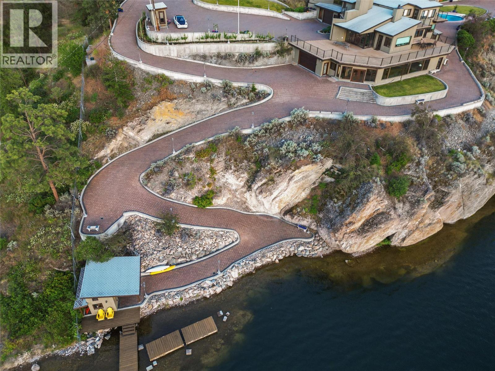 264 Eastside Road, Okanagan Falls, British Columbia  V0H 1R0 - Photo 2 - 10372320