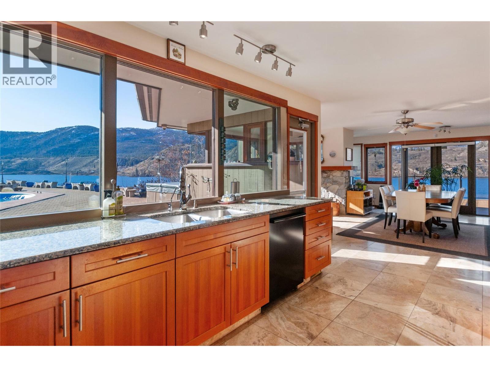 264 Eastside Road, Okanagan Falls, British Columbia  V0H 1R0 - Photo 23 - 10372320