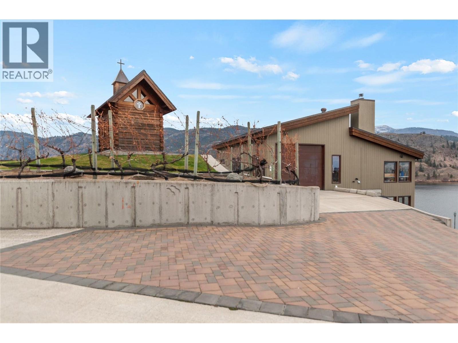 264 Eastside Road, Okanagan Falls, British Columbia  V0H 1R0 - Photo 46 - 10372320
