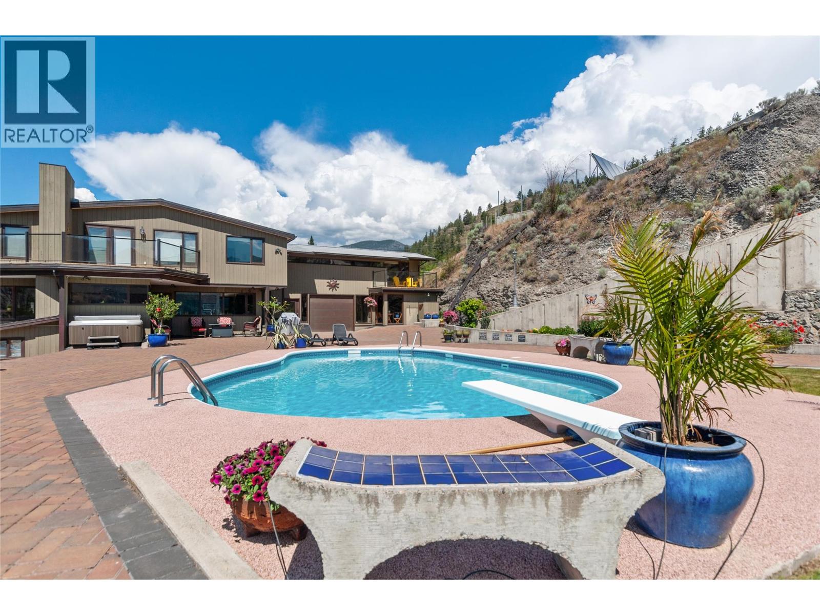 264 Eastside Road, Okanagan Falls, British Columbia  V0H 1R0 - Photo 59 - 10372320