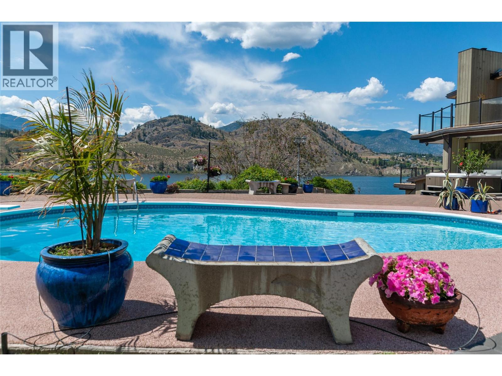 264 Eastside Road, Okanagan Falls, British Columbia  V0H 1R0 - Photo 6 - 10372320