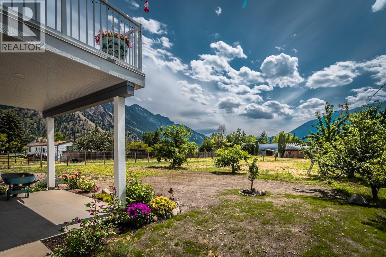 180 Hollywood Crescent, Lillooet, British Columbia  V0K 1V0 - Photo 35 - 10372417
