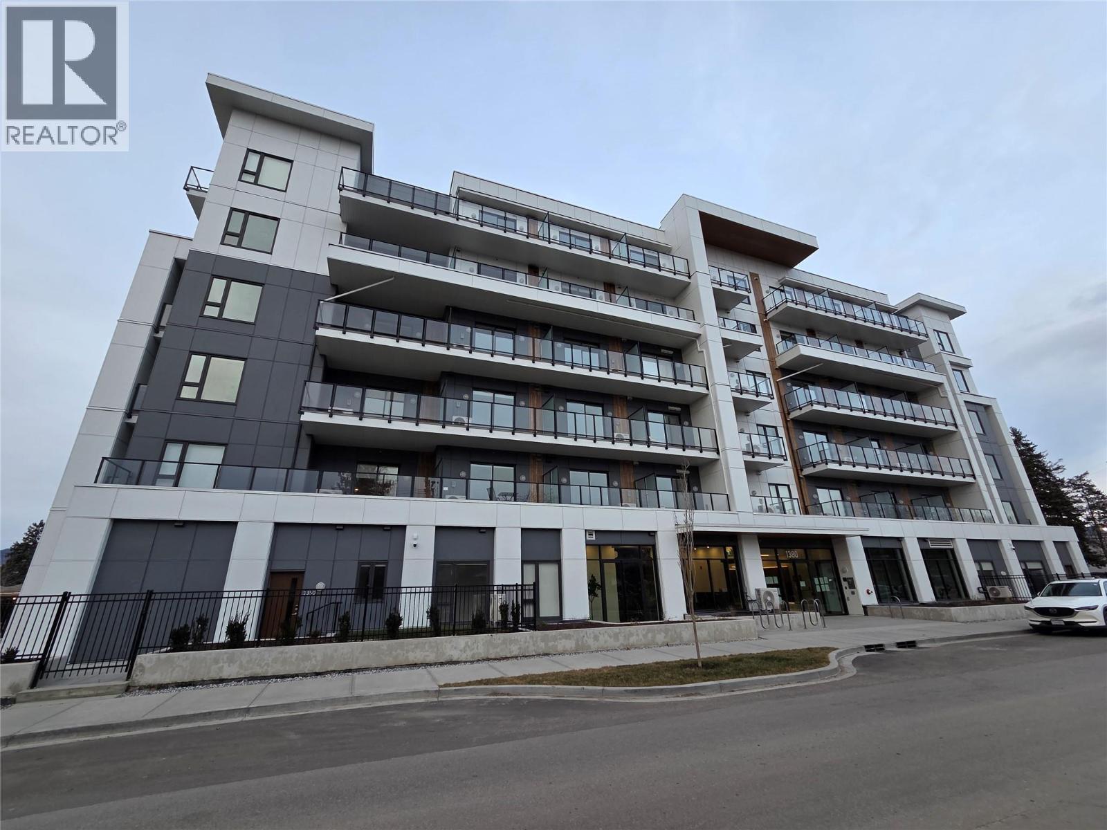 1380 Pridham Avenue Unit# 213, Kelowna, British Columbia  V1Y 6B9 - Photo 2 - 10372367