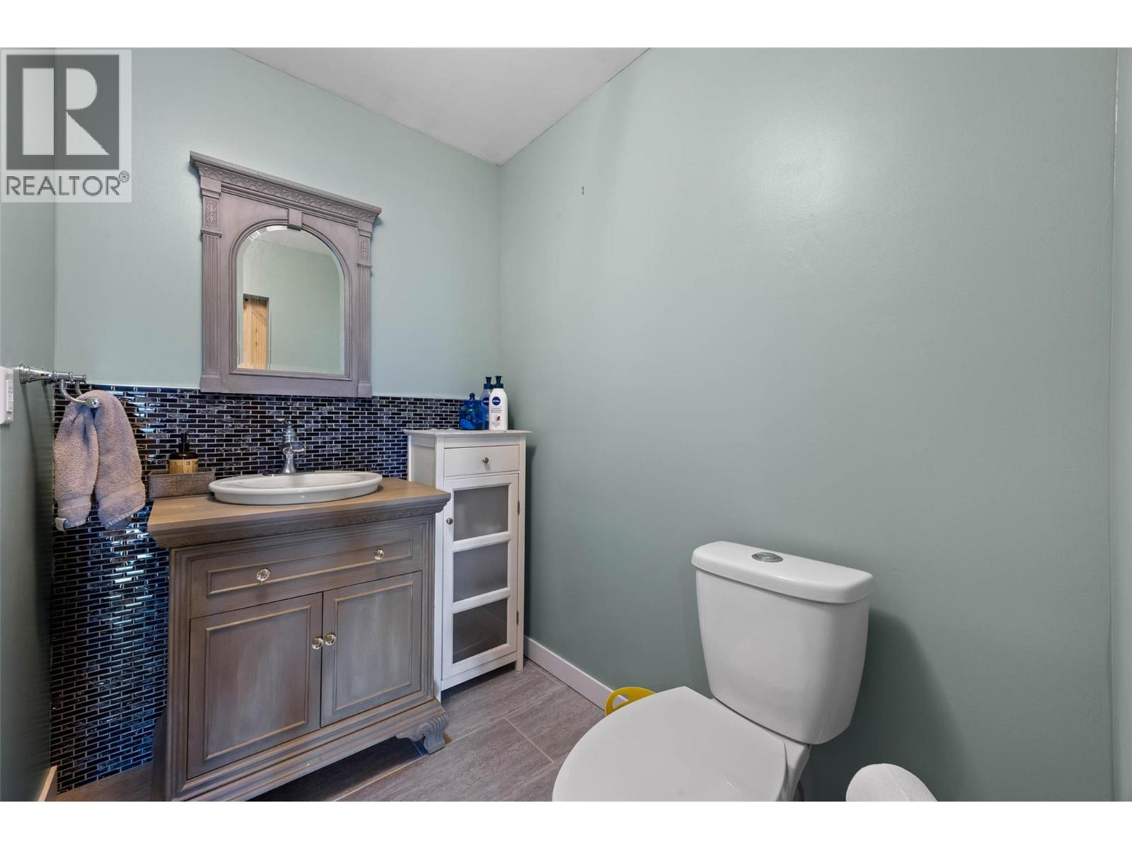 3060 Maquinna Road, Kamloops, British Columbia  V0E 3E1 - Photo 20 - 10372429