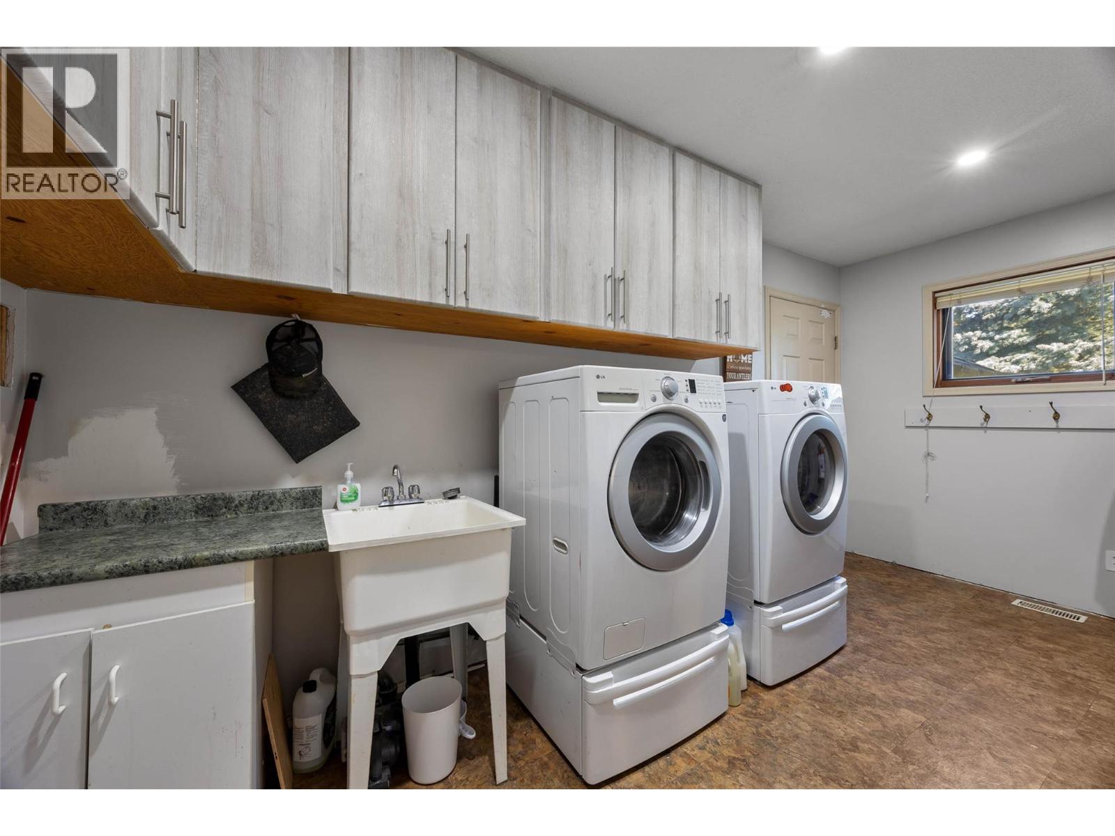 3060 Maquinna Road, Kamloops, British Columbia  V0E 3E1 - Photo 21 - 10372429