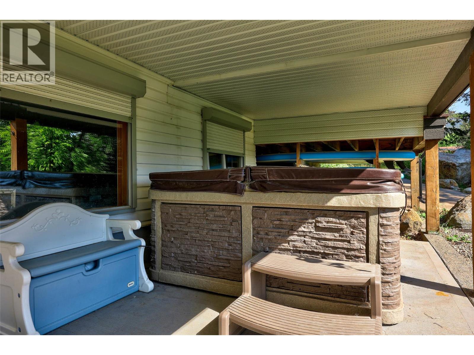 3060 Maquinna Road, Kamloops, British Columbia  V0E 3E1 - Photo 44 - 10372429
