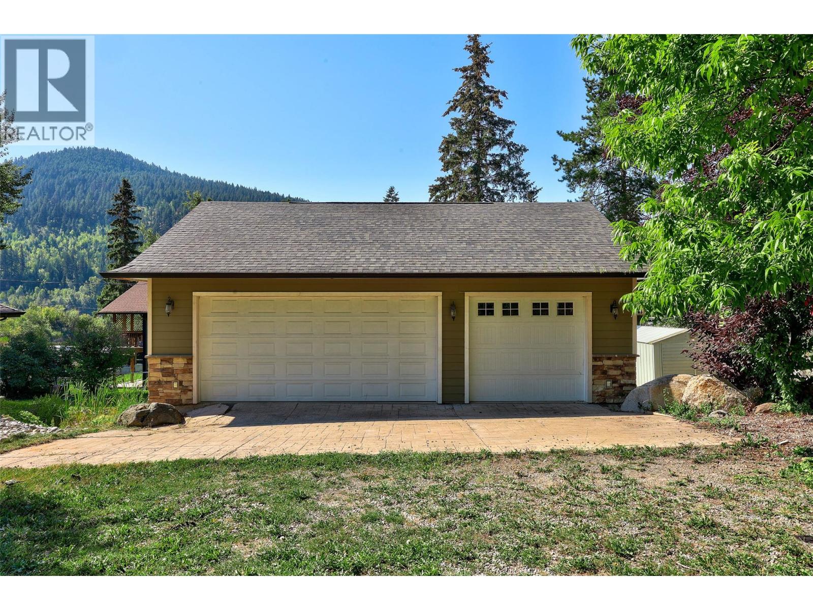 3060 Maquinna Road, Kamloops, British Columbia  V0E 3E1 - Photo 49 - 10372429