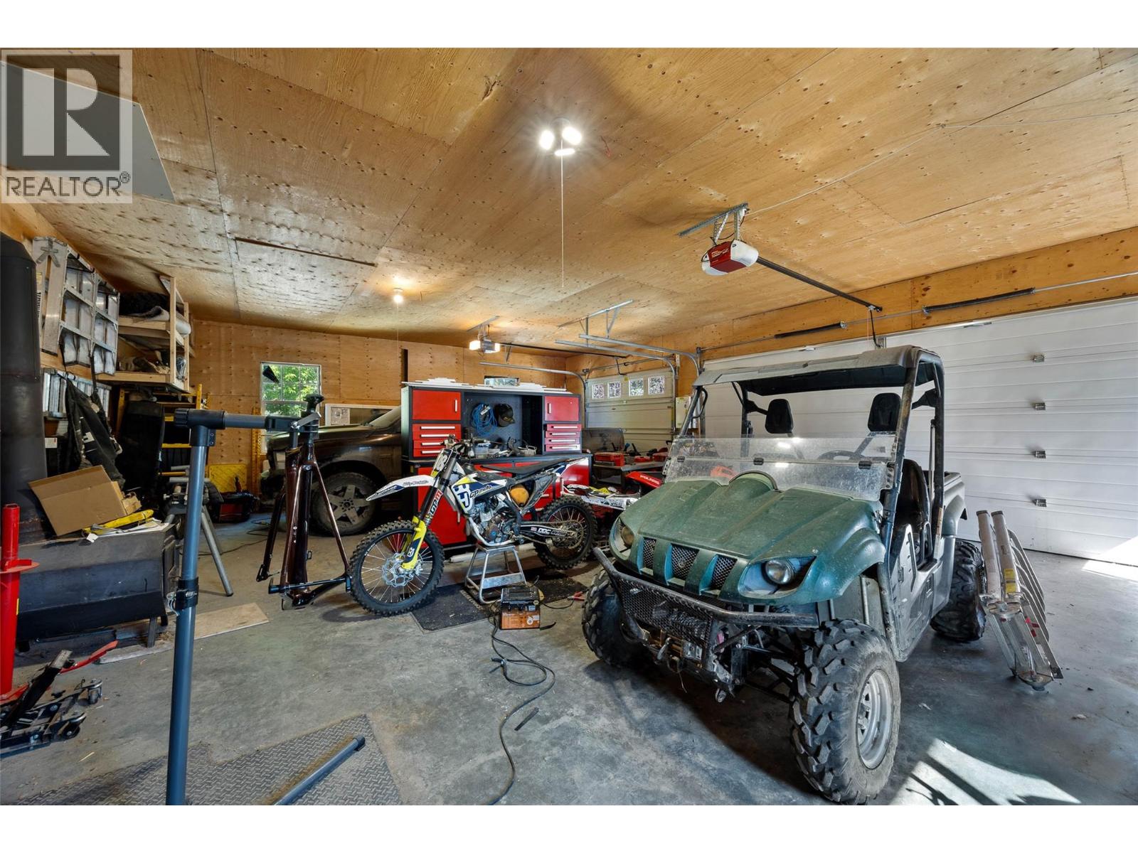 3060 Maquinna Road, Kamloops, British Columbia  V0E 3E1 - Photo 51 - 10372429