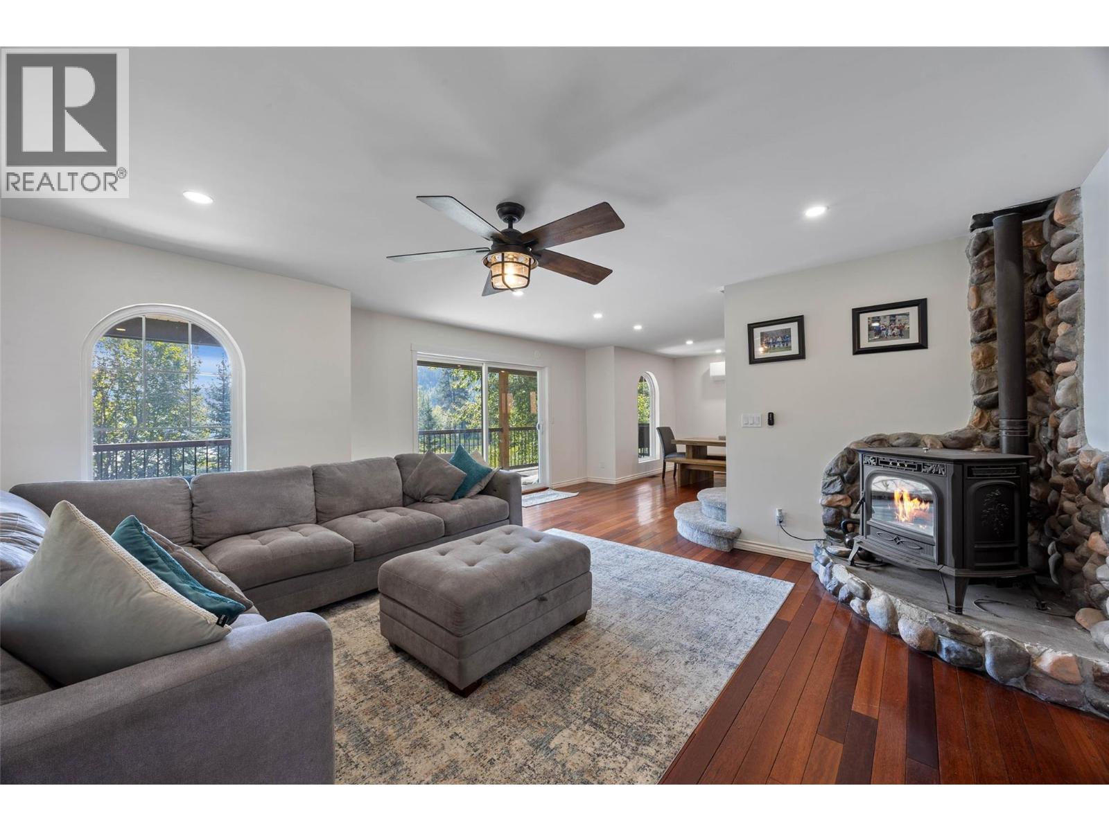 3060 Maquinna Road, Kamloops, British Columbia  V0E 3E1 - Photo 6 - 10372429