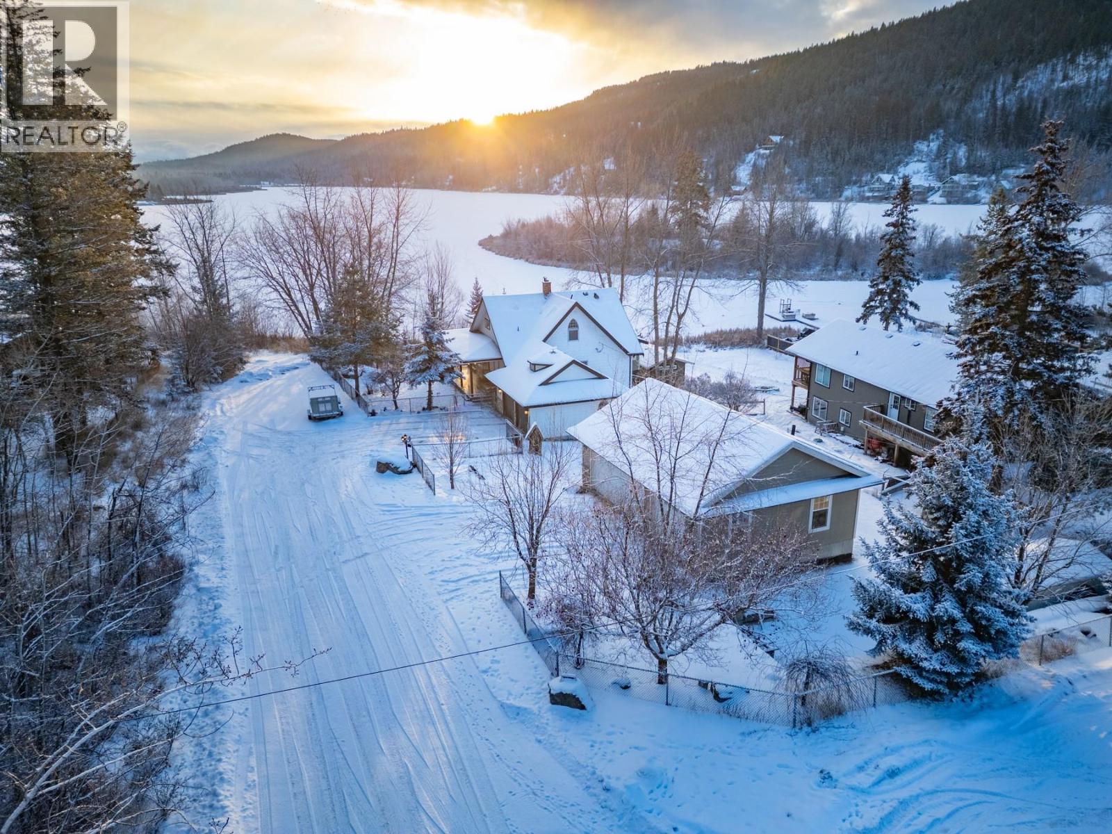 3060 Maquinna Road, Kamloops, British Columbia  V0E 3E1 - Photo 74 - 10372429