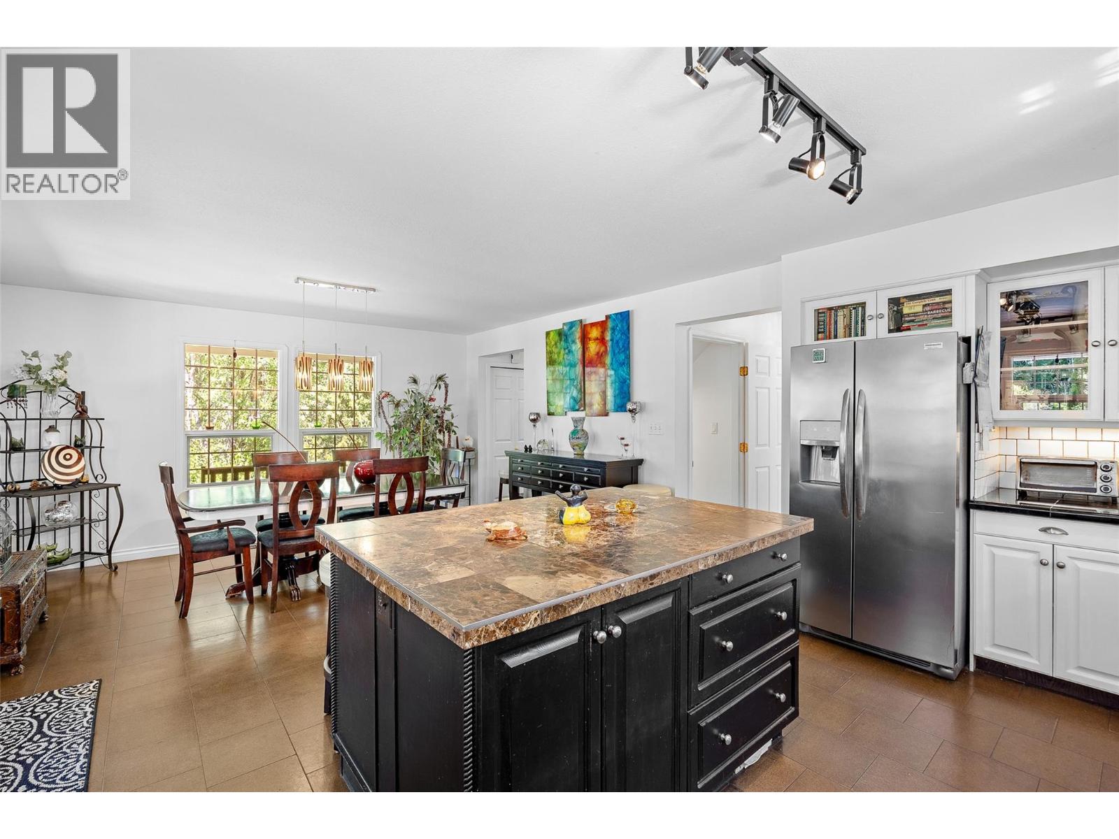 8765 Forsberg Road, Vernon, British Columbia  V1B 3M6 - Photo 18 - 10372318