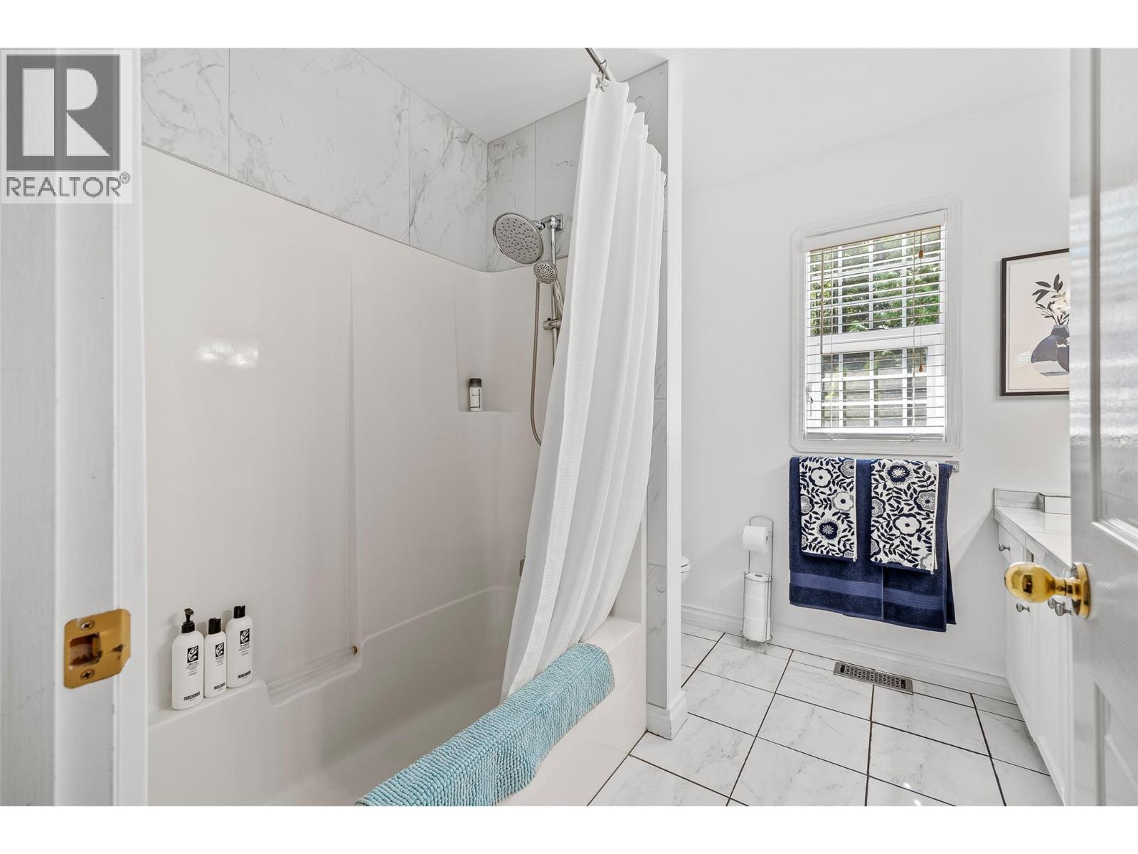 8765 Forsberg Road, Vernon, British Columbia  V1B 3M6 - Photo 23 - 10372318