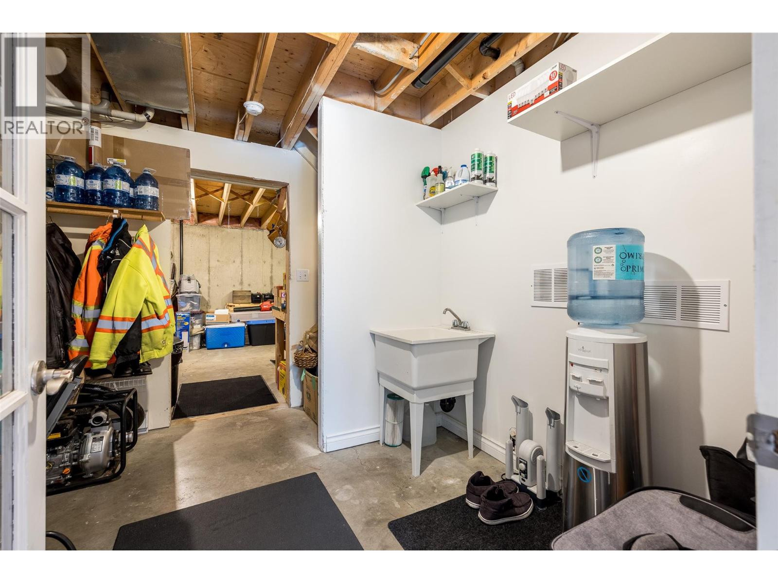 8765 Forsberg Road, Vernon, British Columbia  V1B 3M6 - Photo 30 - 10372318