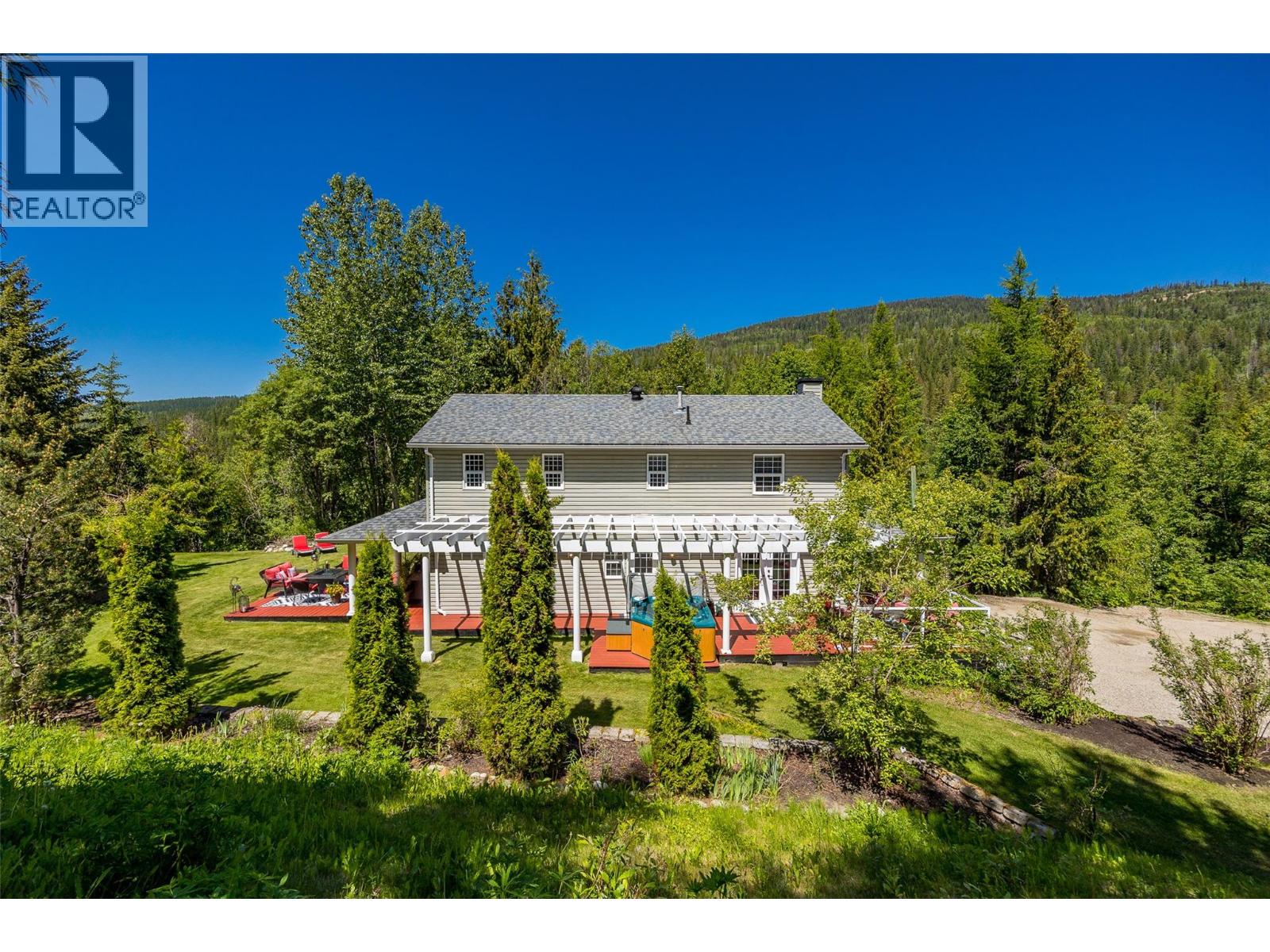 8765 Forsberg Road, Vernon, British Columbia  V1B 3M6 - Photo 38 - 10372318