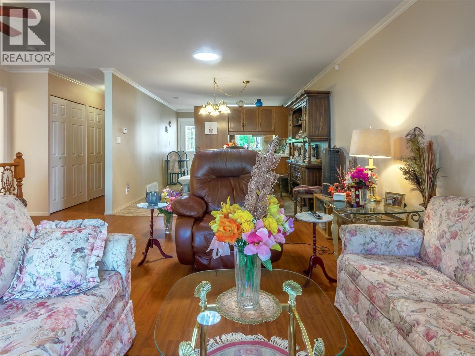 2445 South Main Street Unit# 102, Penticton, British Columbia  V2A 5J1 - Photo 4 - 10371945