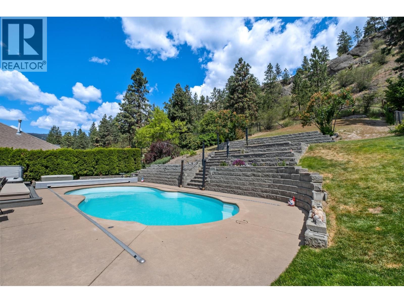 1682 Vineyard Drive, West Kelowna, British Columbia  V4T 2V8 - Photo 4 - 10371410