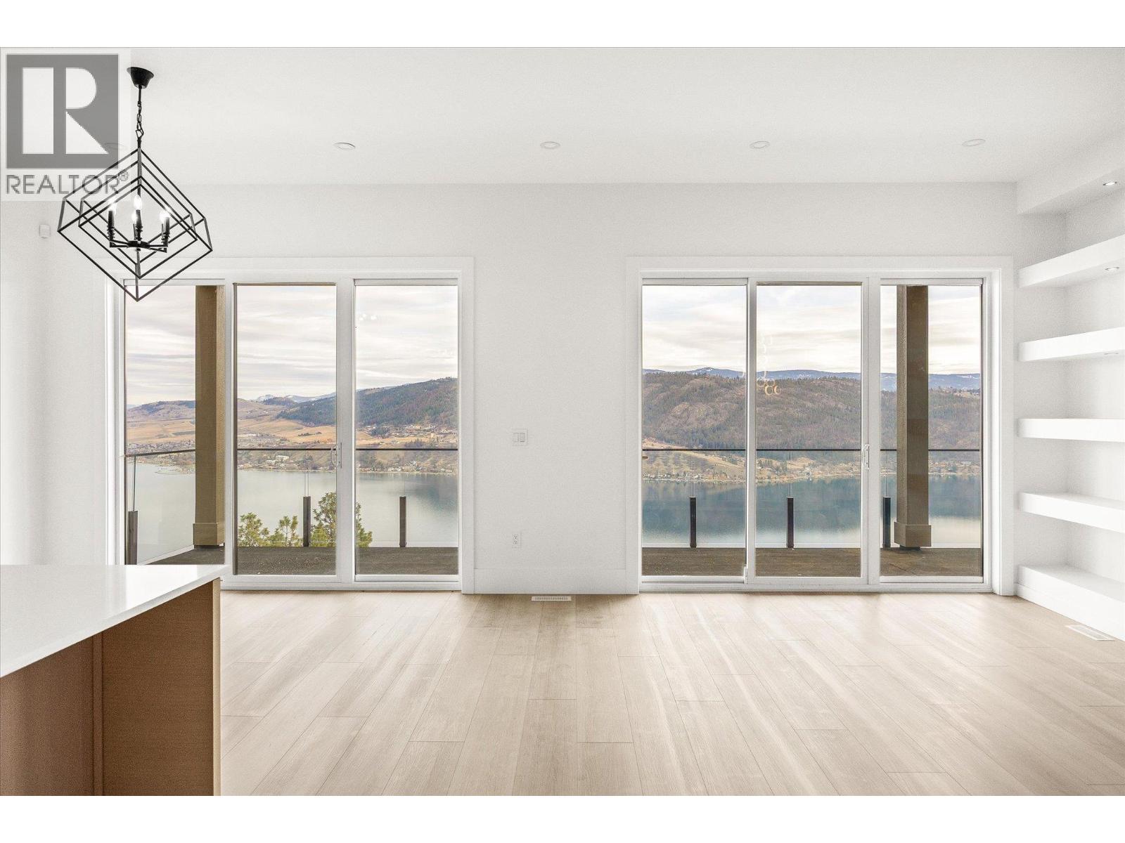 8916 Tavistock Road, Vernon, British Columbia  V1H 2L4 - Photo 14 - 10372407