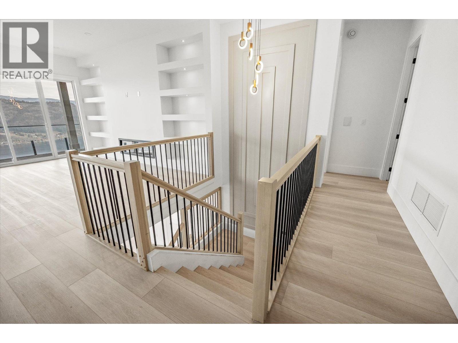 8916 Tavistock Road, Vernon, British Columbia  V1H 2L4 - Photo 30 - 10372407