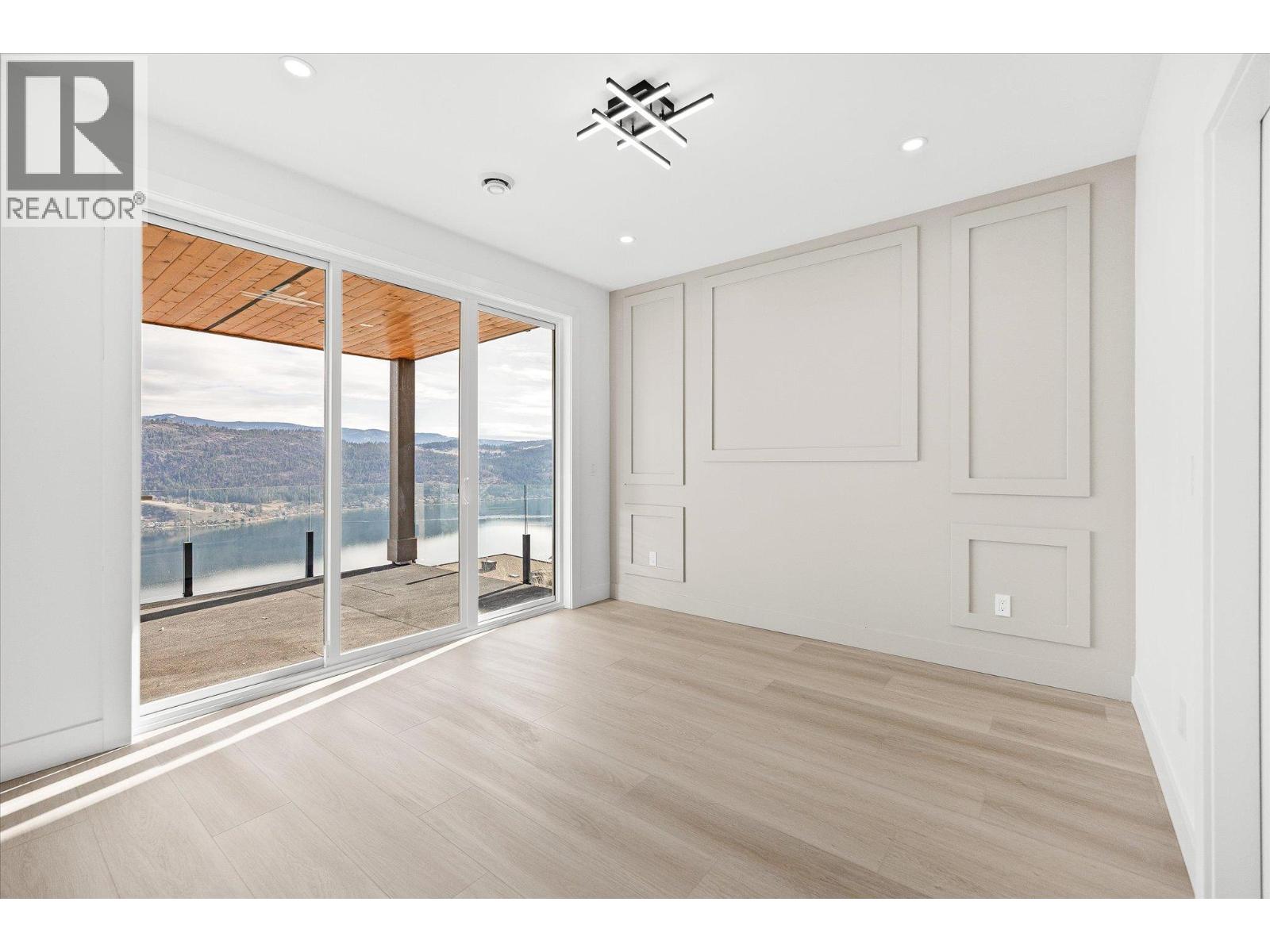 8916 Tavistock Road, Vernon, British Columbia  V1H 2L4 - Photo 37 - 10372407