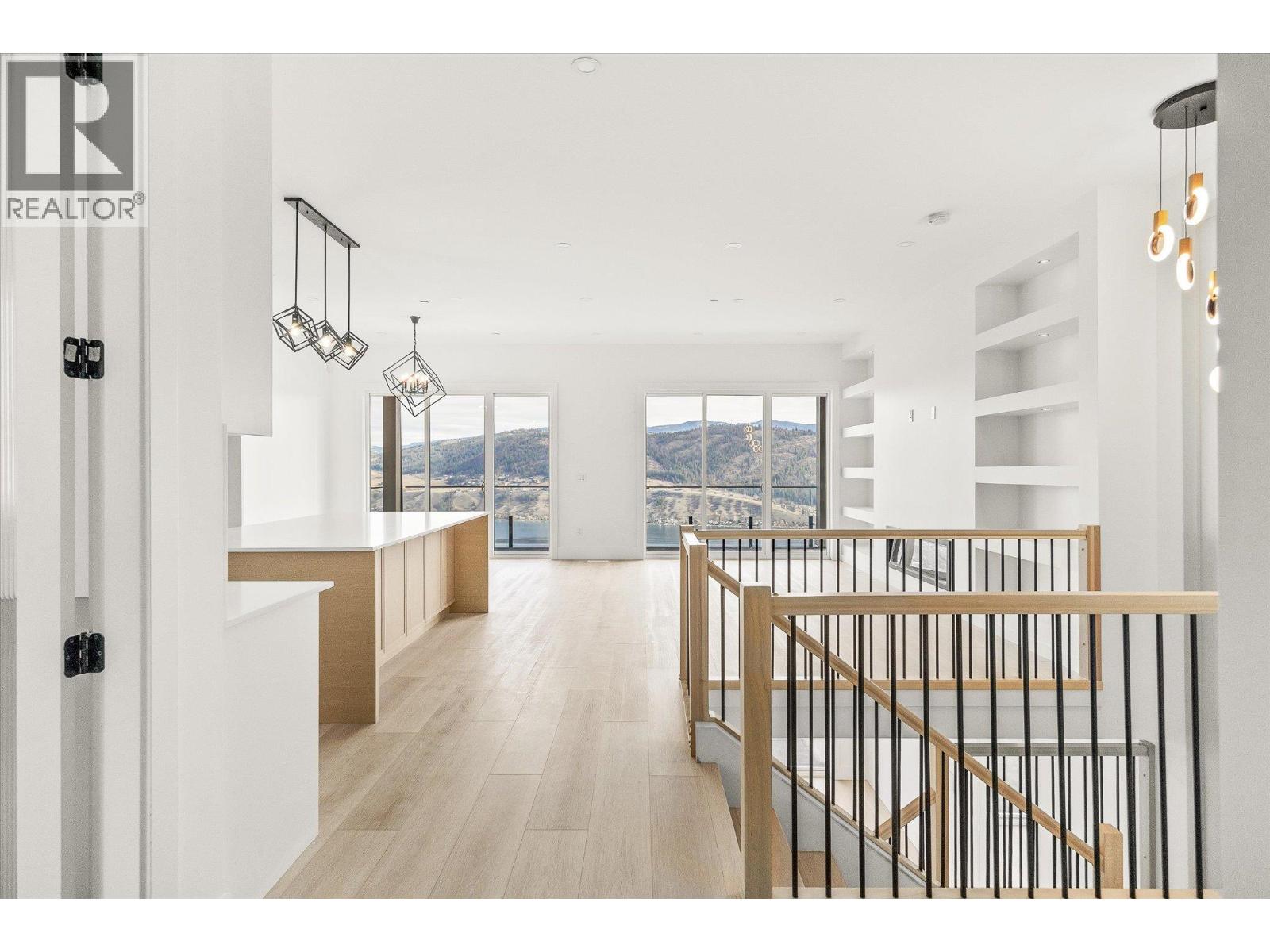 8916 Tavistock Road, Vernon, British Columbia  V1H 2L4 - Photo 4 - 10372407