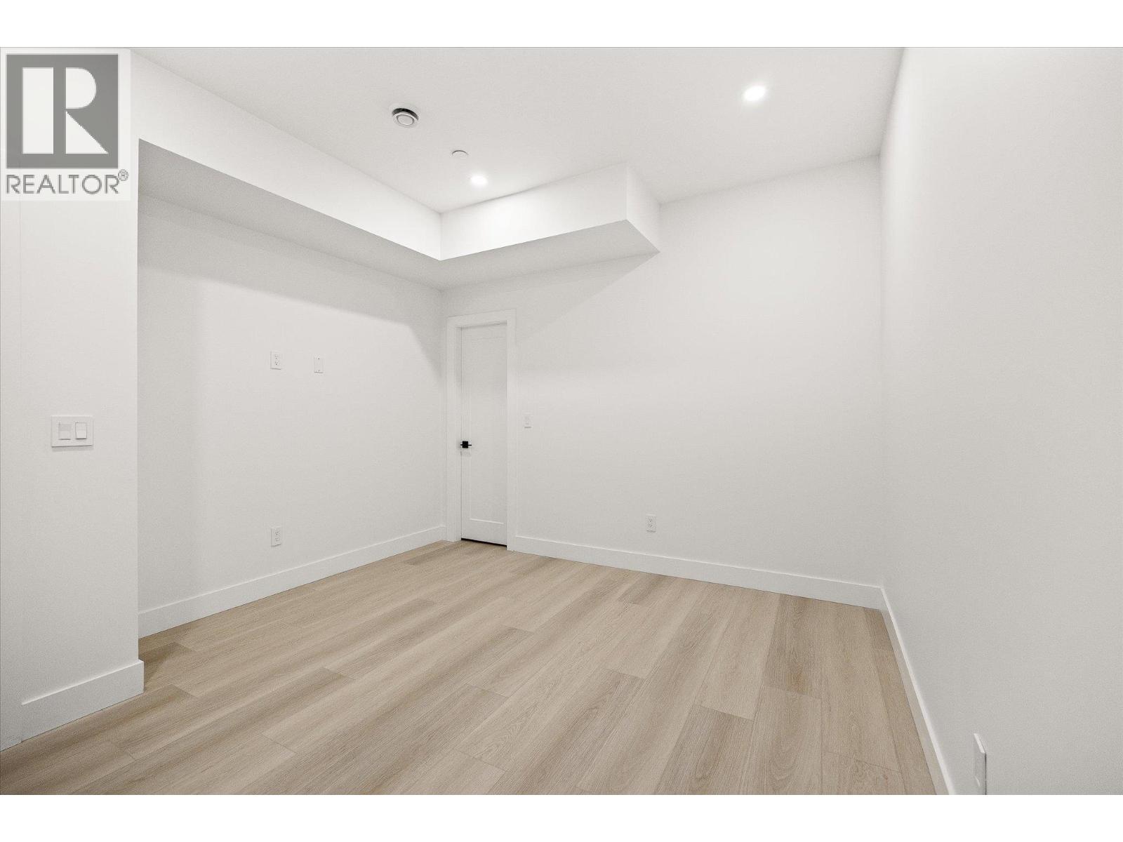 8916 Tavistock Road, Vernon, British Columbia  V1H 2L4 - Photo 43 - 10372407
