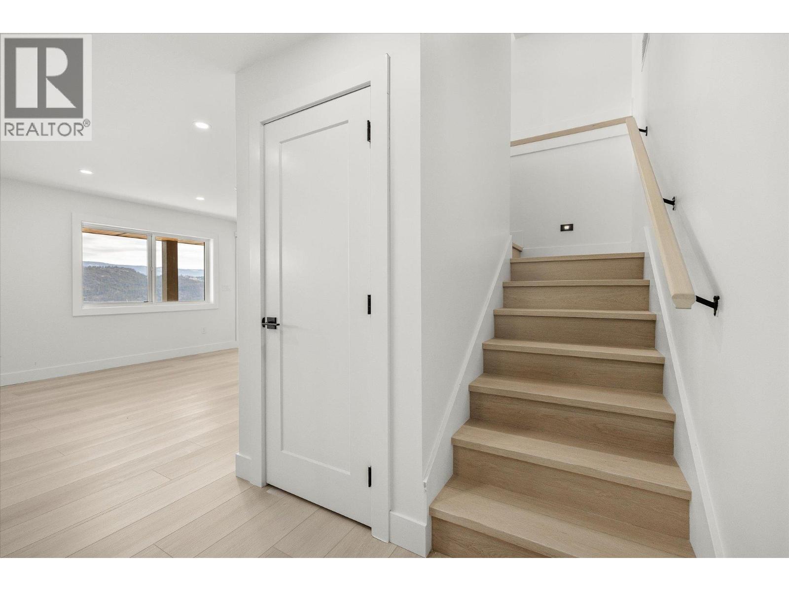 8916 Tavistock Road, Vernon, British Columbia  V1H 2L4 - Photo 45 - 10372407