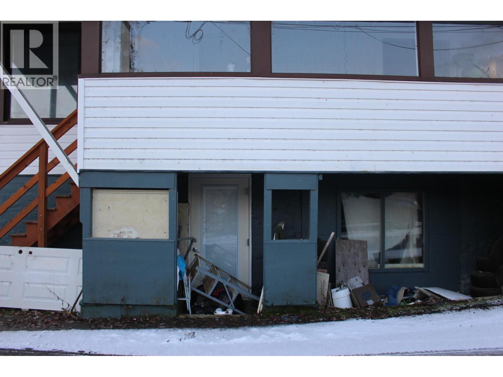 964 Mountain Street, Trail, British Columbia  V1R 3G5 - Photo 4 - 10372372