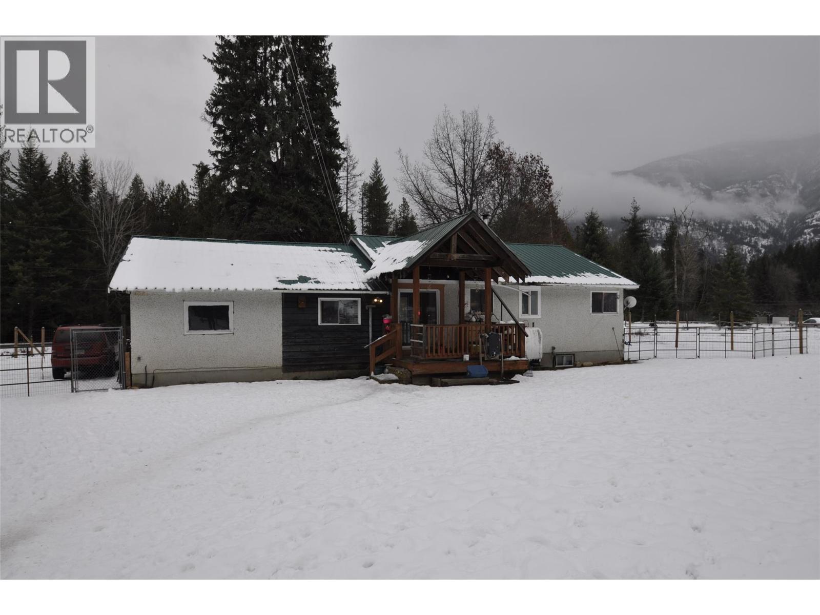 4085 Passmore Upper Road, winlaw, British Columbia