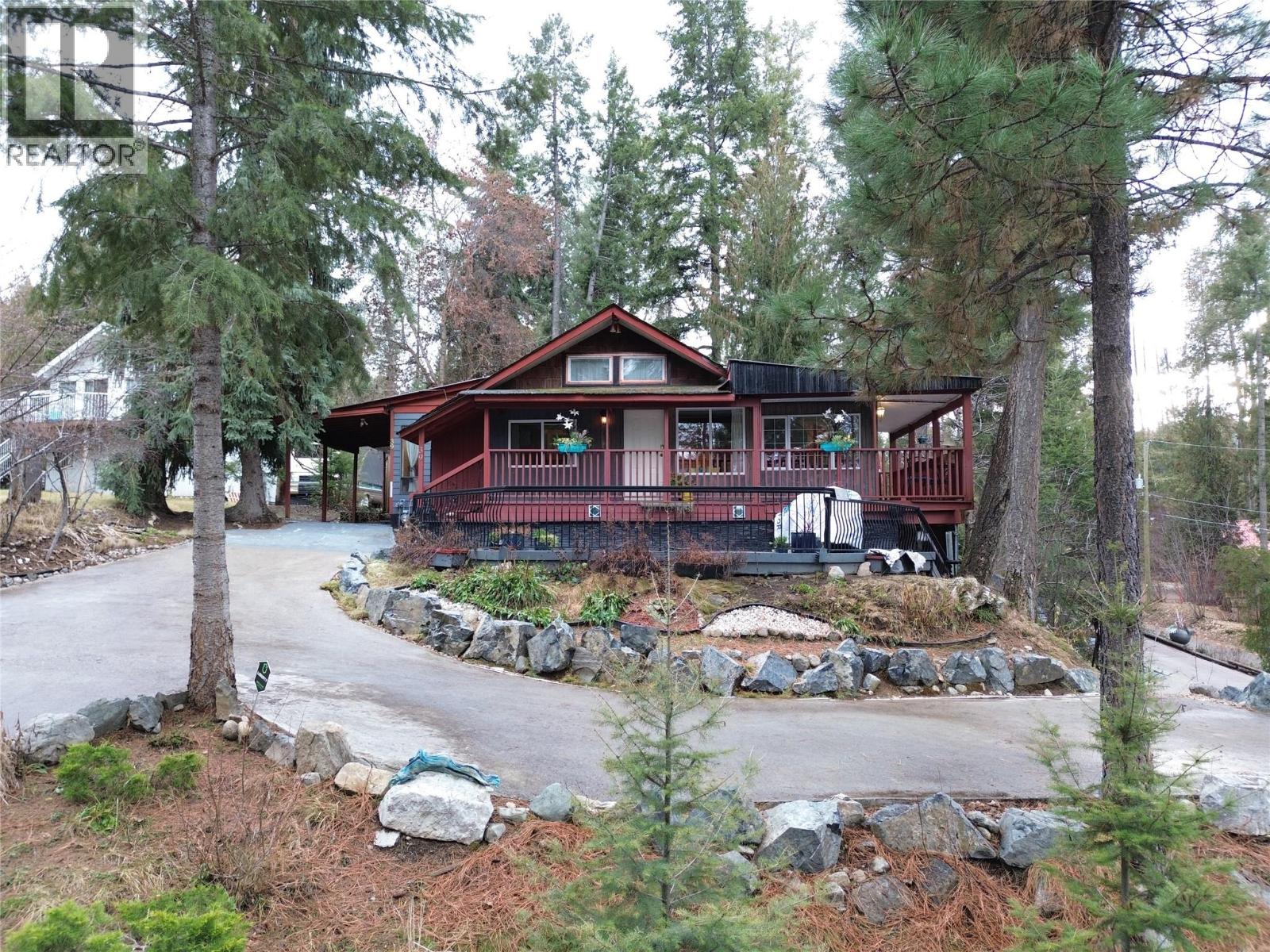 39 WILKENSON Road, christina lake, British Columbia