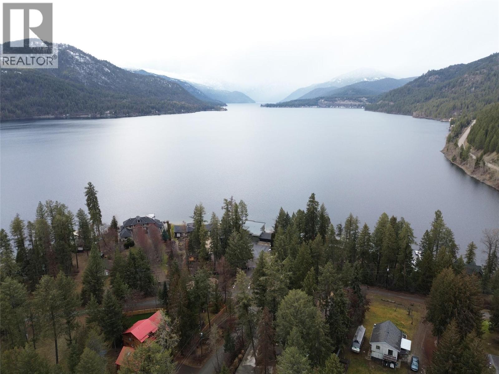 39 Wilkenson Road, Christina Lake, British Columbia  V0H 1E2 - Photo 4 - 10372442