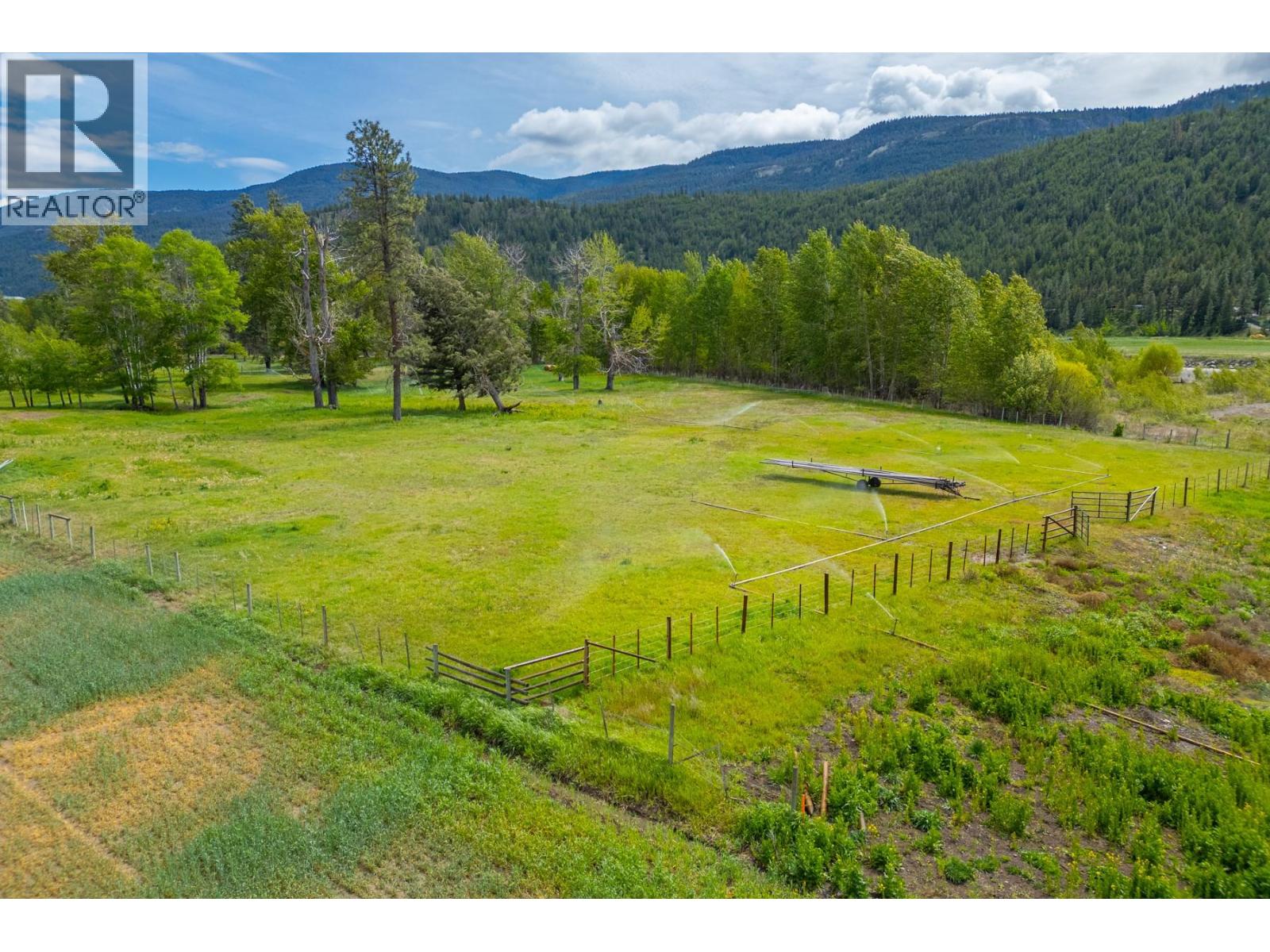 2225 Hazelhurst Road, Merritt, British Columbia  V1K 1N7 - Photo 11 - 10372455