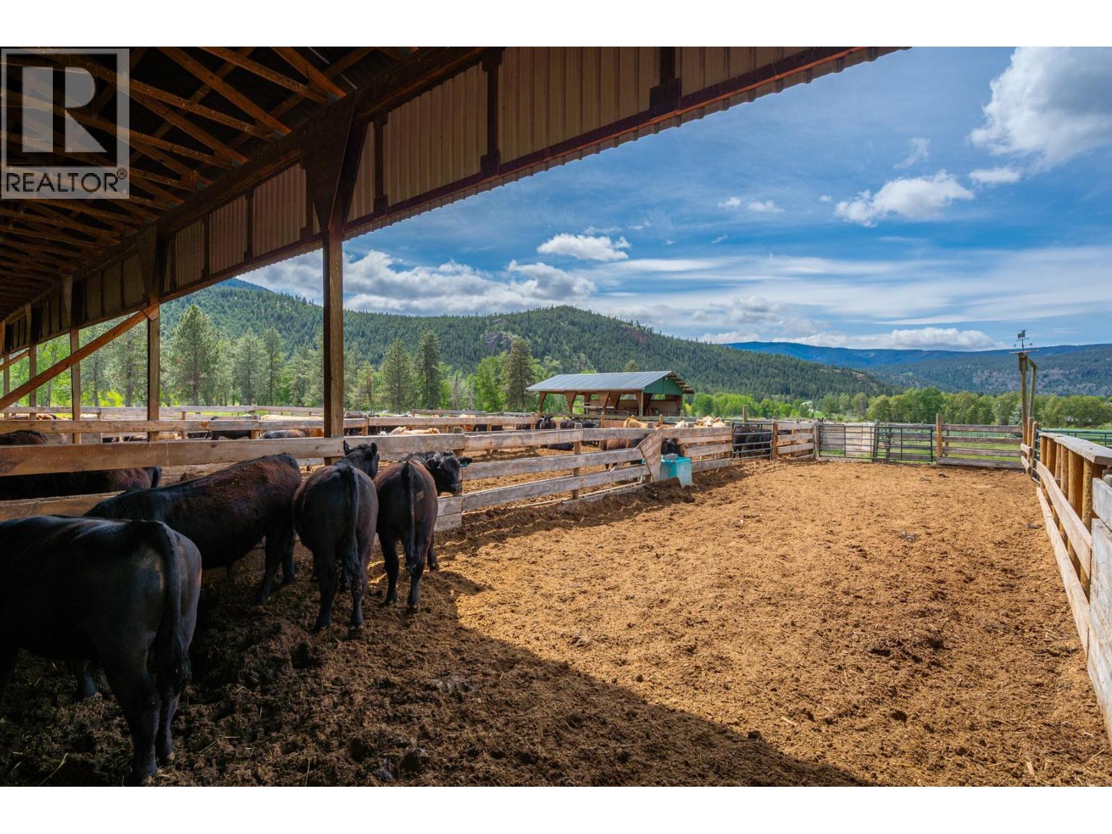 2225 Hazelhurst Road, Merritt, British Columbia  V1K 1N7 - Photo 53 - 10372455