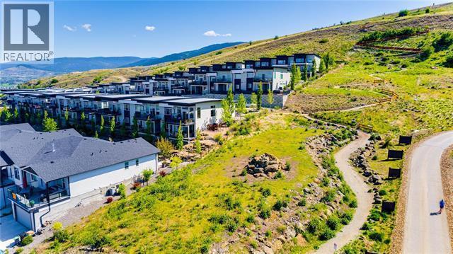1000 Mt. Robson Place Unit# 18, Vernon, British Columbia  V1B 4G2 - Photo 3 - 10372464