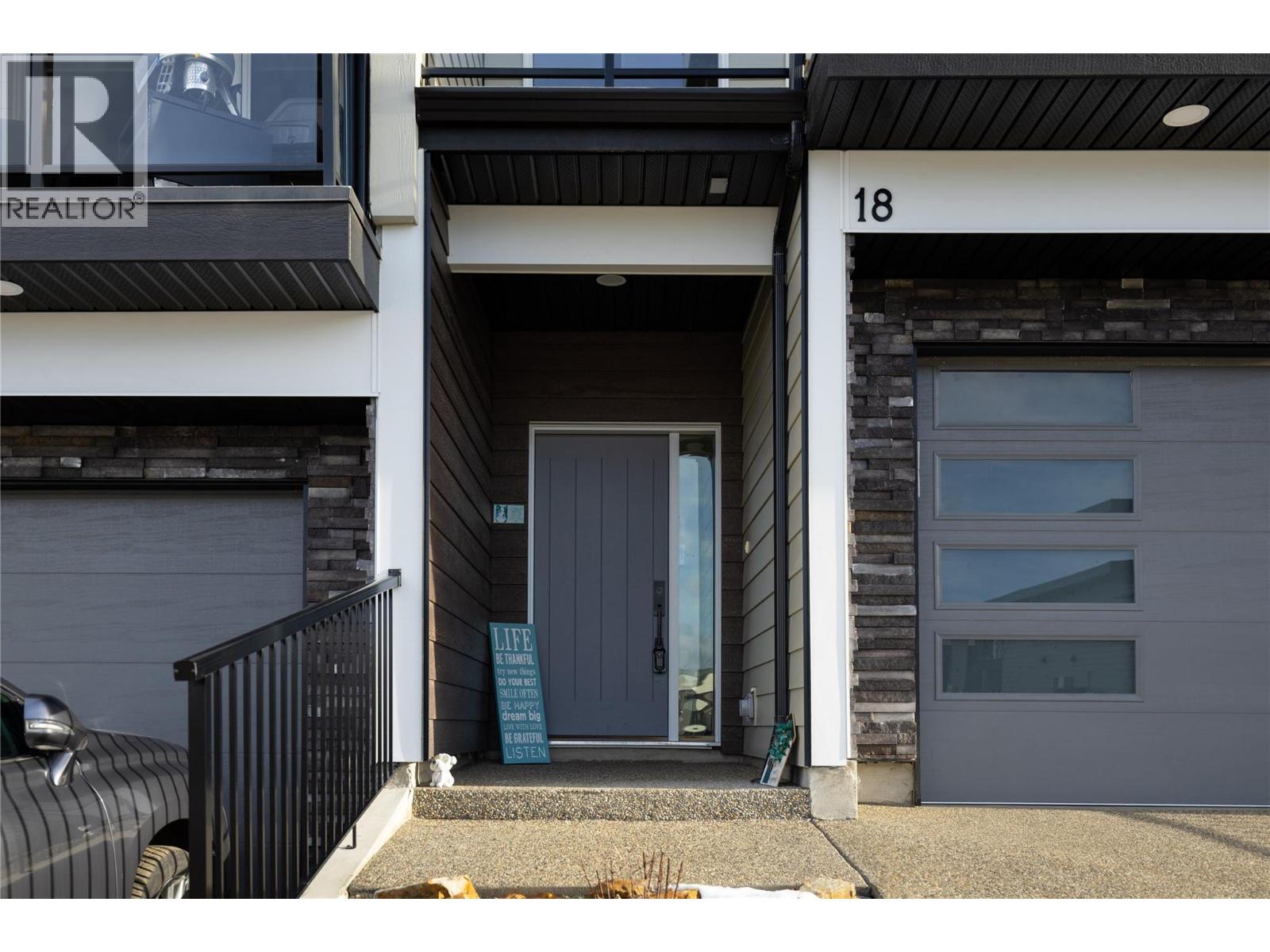 1000 Mt. Robson Place Unit# 18, Vernon, British Columbia  V1B 4G2 - Photo 5 - 10372464