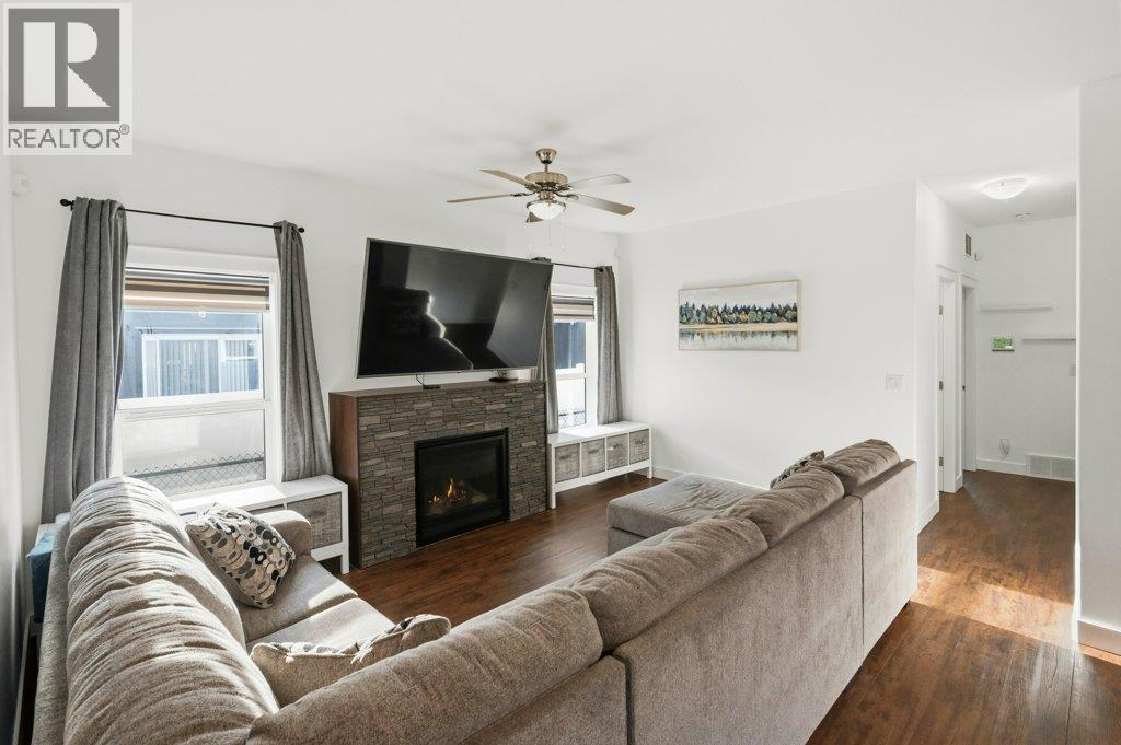 8300 Gallagher Lake Frontage Road Unit# 118, Oliver, British Columbia  V0H 1T2 - Photo 4 - 10372460