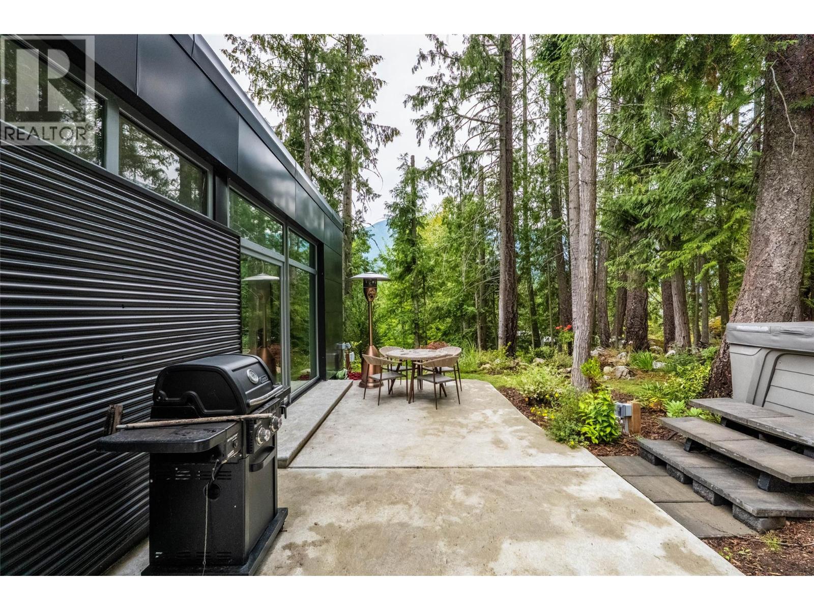 183-191 Kootenay Lake Road, Procter, British Columbia  V1L 0B6 - Photo 10 - 10359768
