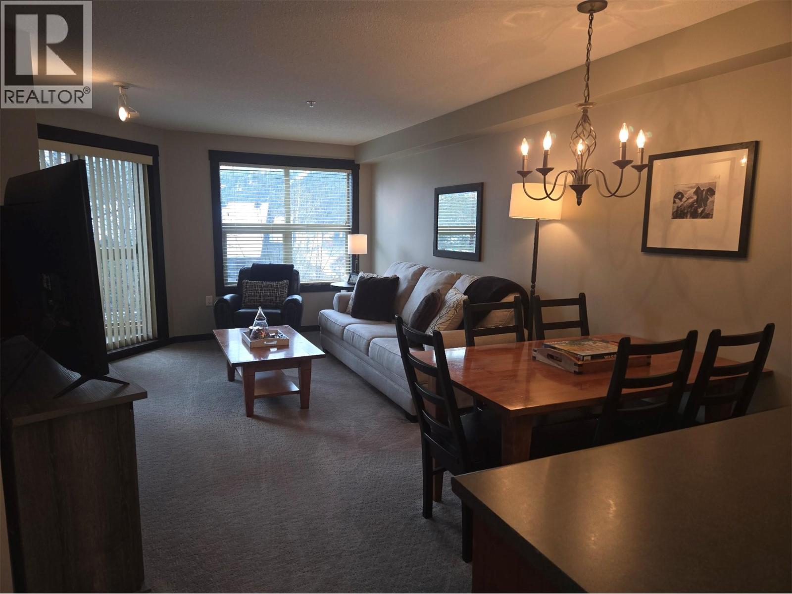 2070 Summit Drive Unit# 303, Panorama, British Columbia  V0A 1T0 - Photo 4 - 10372368