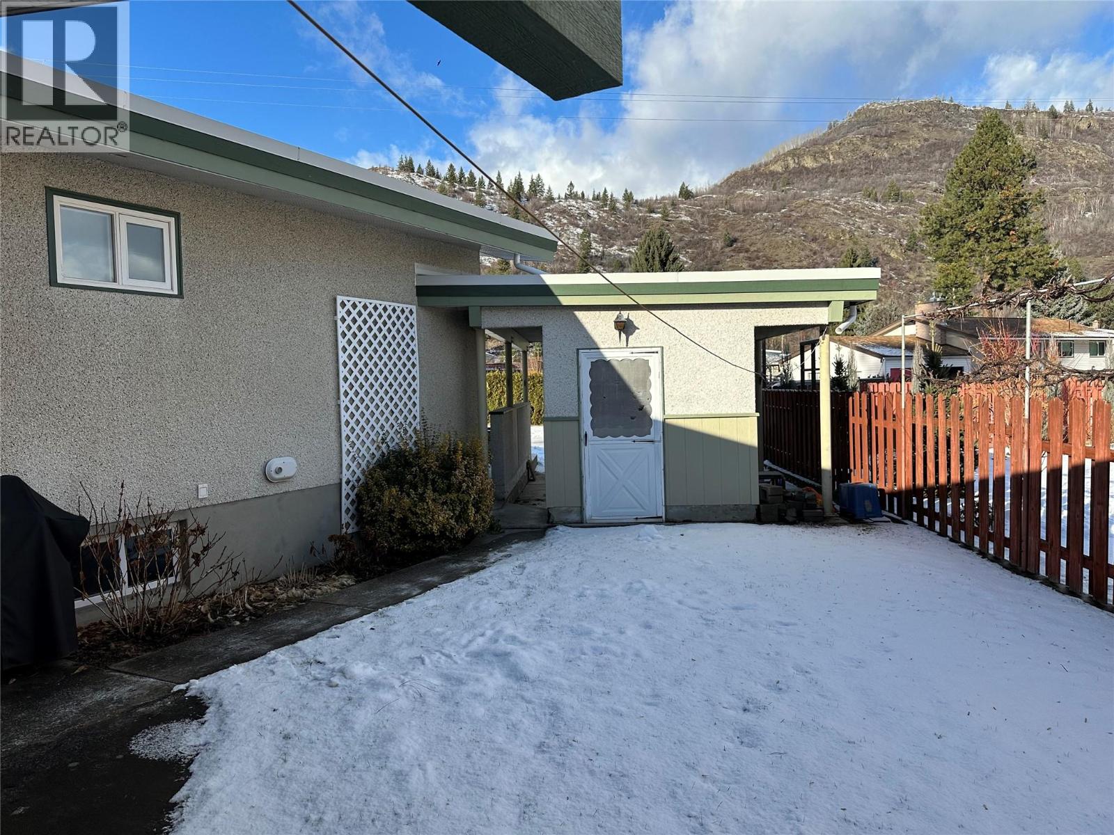 725 3rd Street, Montrose, British Columbia  V0G 1P0 - Photo 25 - 10372422