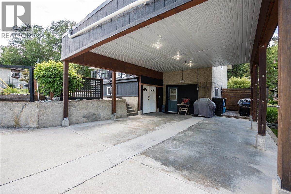 407 Willow Drive, Warfield, British Columbia  V1R 2M9 - Photo 17 - 10372356