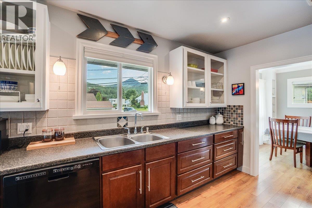 407 Willow Drive, Warfield, British Columbia  V1R 2M9 - Photo 24 - 10372356