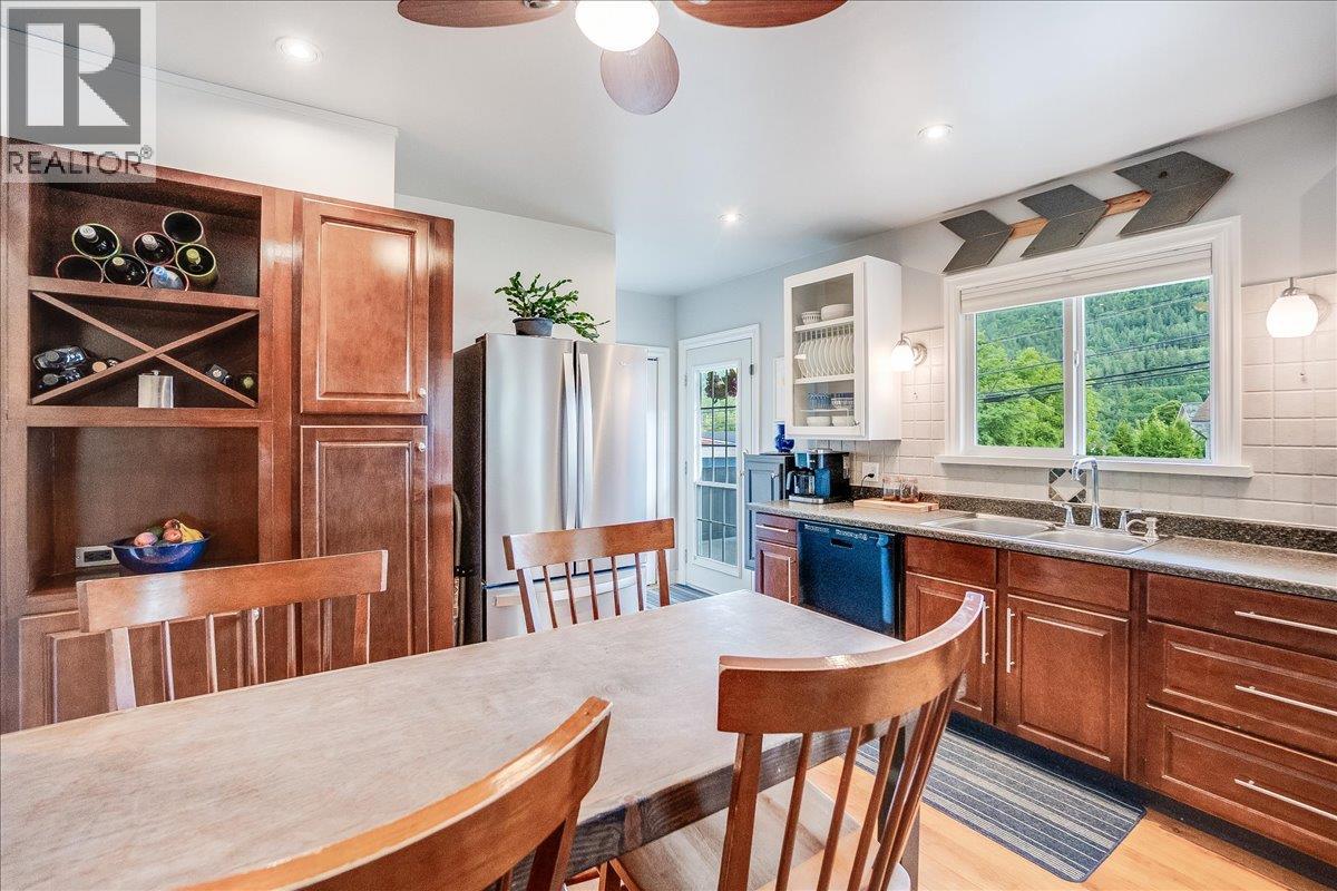 407 Willow Drive, Warfield, British Columbia  V1R 2M9 - Photo 29 - 10372356