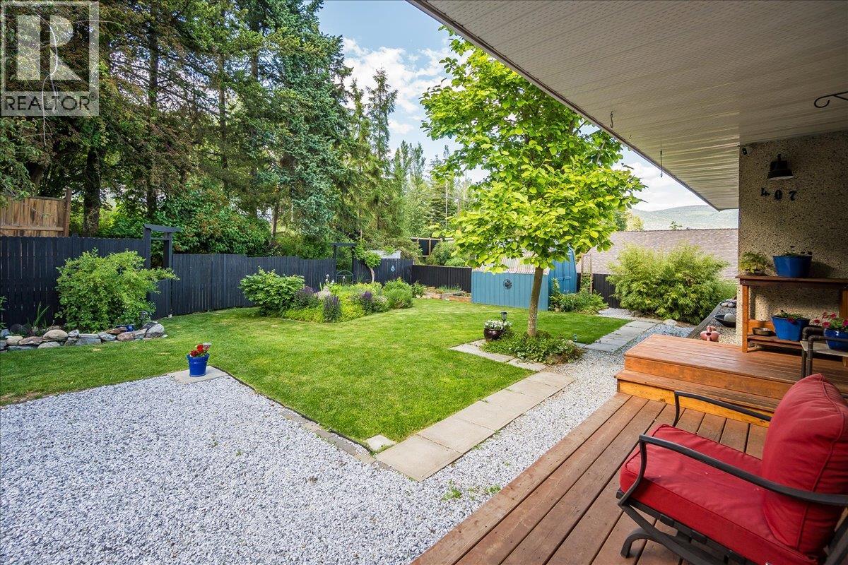 407 Willow Drive, Warfield, British Columbia  V1R 2M9 - Photo 4 - 10372356