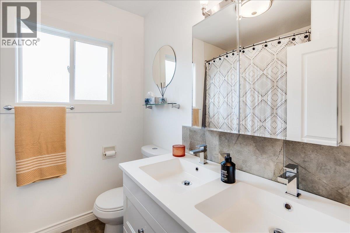 407 Willow Drive, Warfield, British Columbia  V1R 2M9 - Photo 42 - 10372356