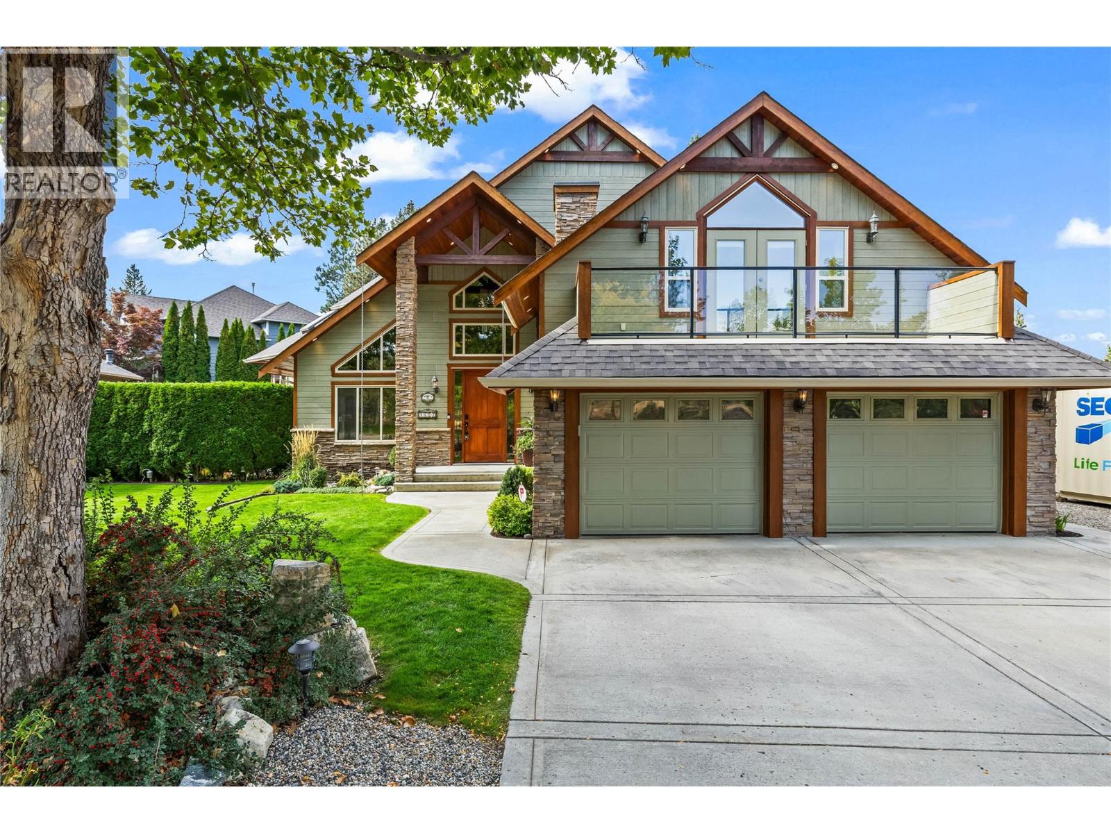 1682 Larkridge Court, Kelowna, British Columbia  V1W 4N5 - Photo 2 - 10372343