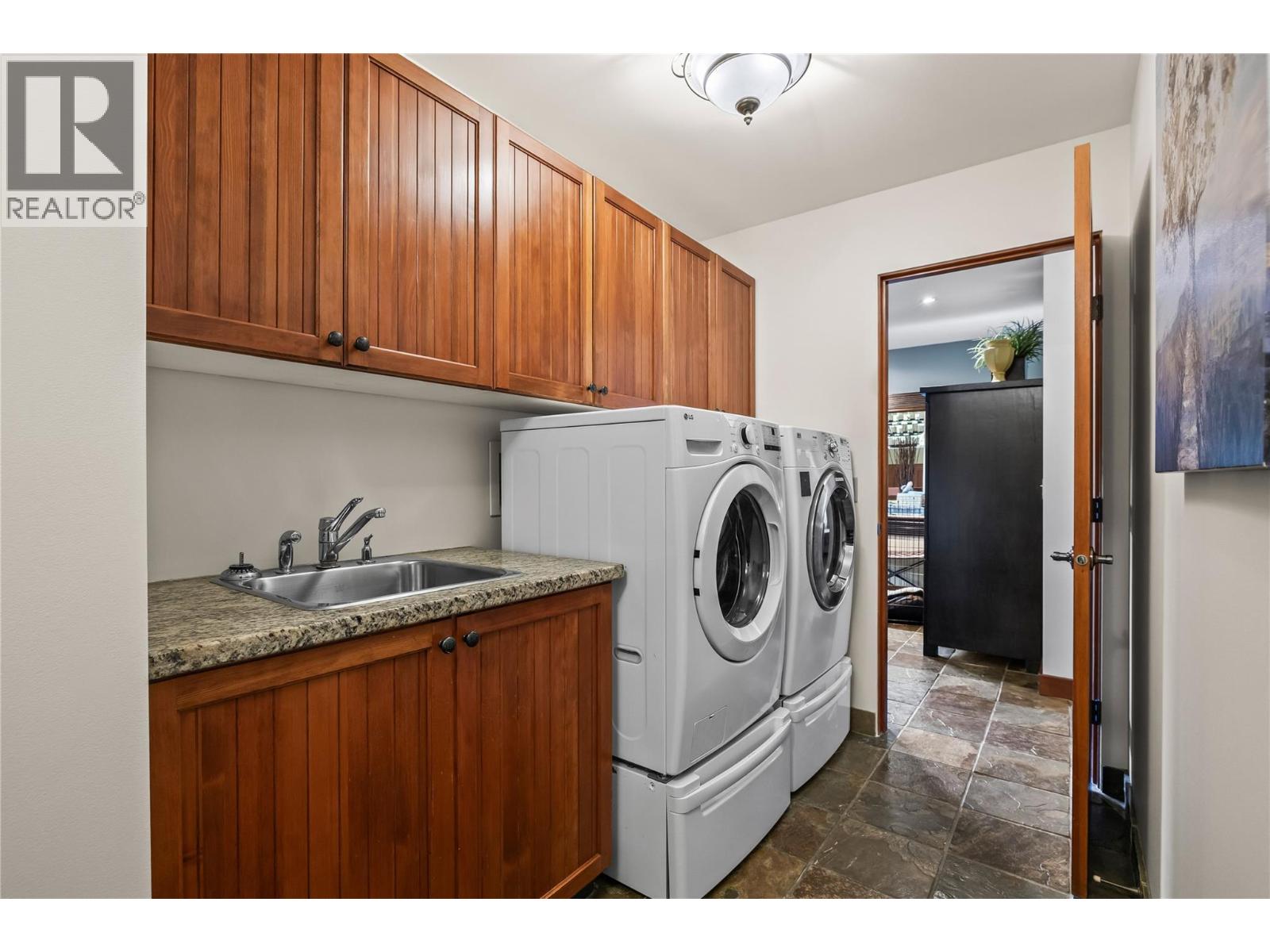 1682 Larkridge Court, Kelowna, British Columbia  V1W 4N5 - Photo 23 - 10372343