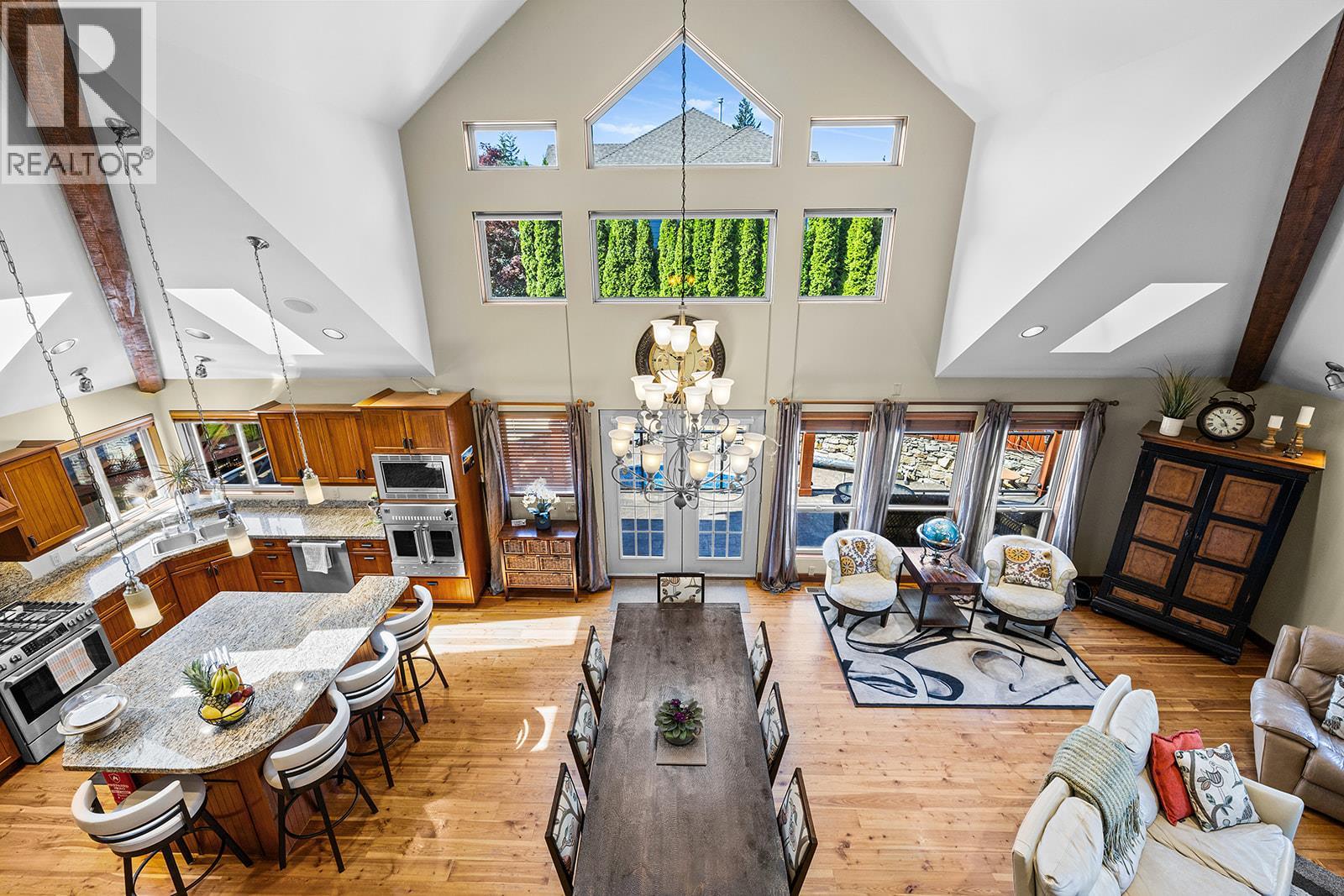1682 Larkridge Court, Kelowna, British Columbia  V1W 4N5 - Photo 4 - 10372343